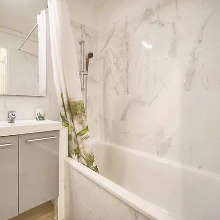 Francia 2p With Splendid Pool -private Lägenhet *