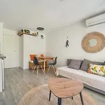 Francia 2p With Splendid Pool -private Apartment